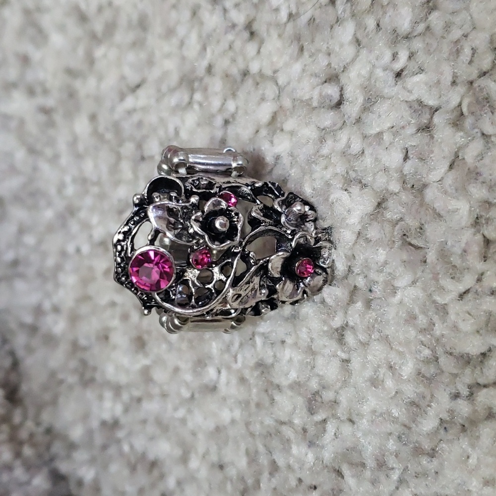 Pink and silver stretch band ring